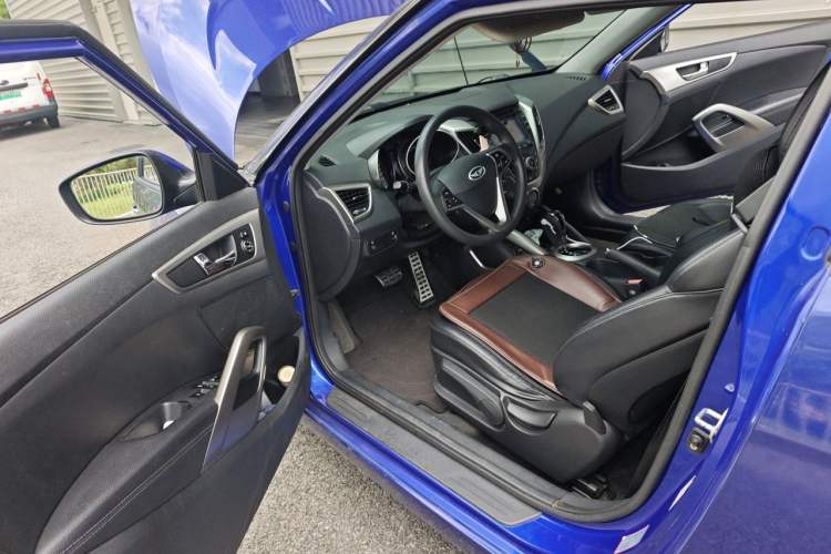 Used Hyundai Veloster 2012 1.6L Automatic Luxury Edition Driver Seat