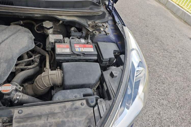 Used Hyundai Veloster 2012 1.6L Automatic Luxury Edition Engine Bay Left