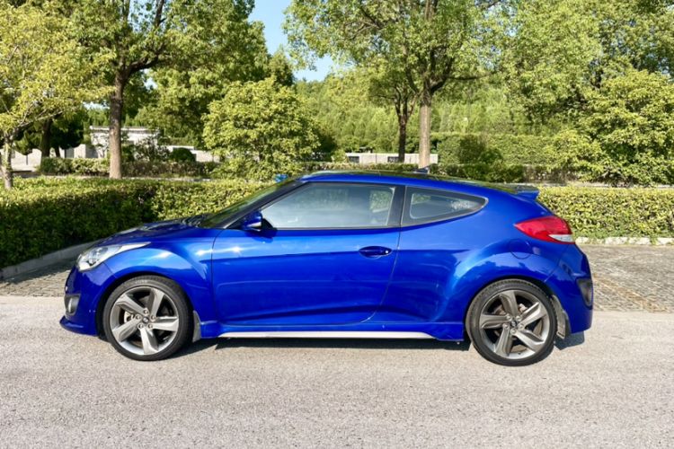 Used Hyundai Veloster 2012 1.6T Automatic Luxury Edition Exterior 2