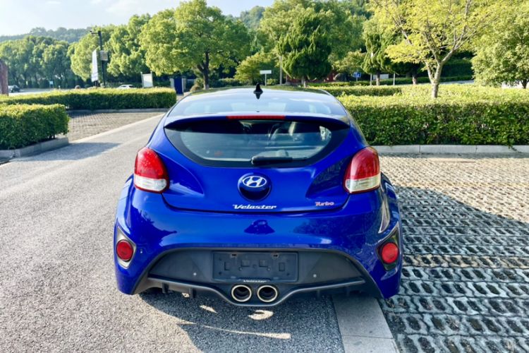 Used Hyundai Veloster 2012 1.6T Automatic Luxury Edition Exterior 6