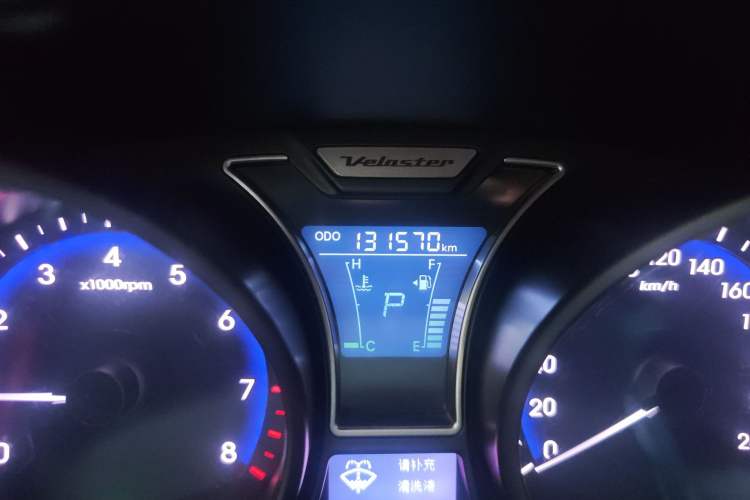 Used Hyundai Veloster 2012 1.6T Automatic Luxury Edition Odometer Close Up