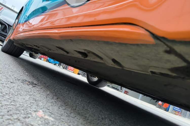 Used Hyundai Veloster 2012 1.6T Automatic Luxury Edition Right Side Sill