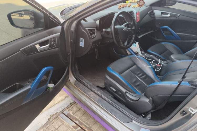 Used Hyundai Veloster 2012 1.6T Automatic Luxury Edition Driver Seat