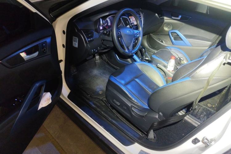 Used Hyundai Veloster 2012 1.6T Automatic Luxury Edition Driver Seat