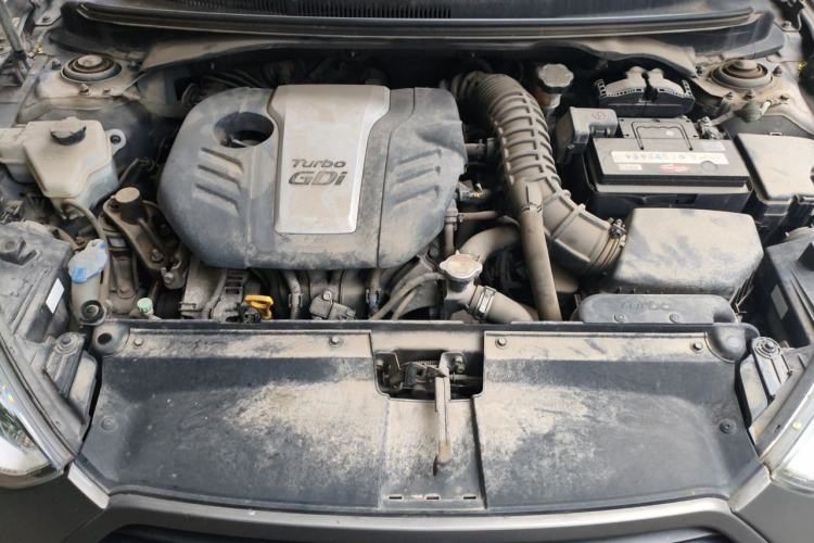 Used Hyundai Veloster 2012 1.6T Automatic Luxury Edition Engine Bay