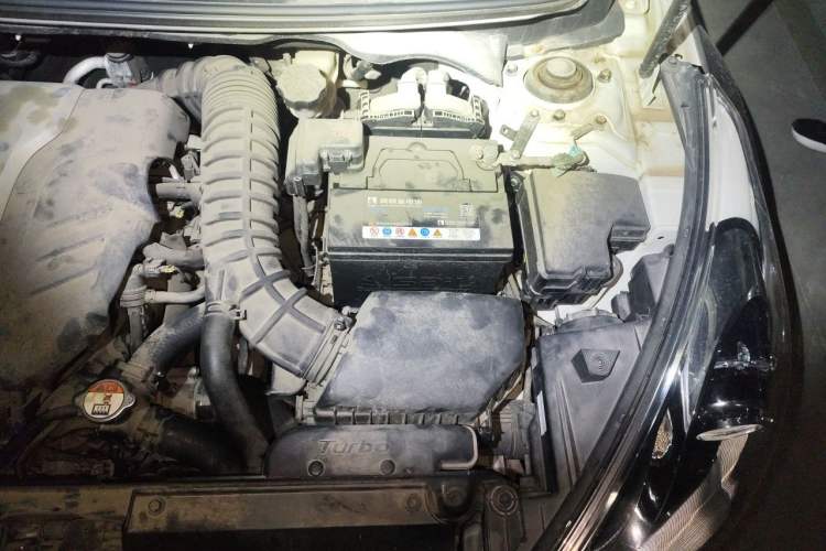 Used Hyundai Veloster 2012 1.6T Automatic Luxury Edition Engine Bay Left