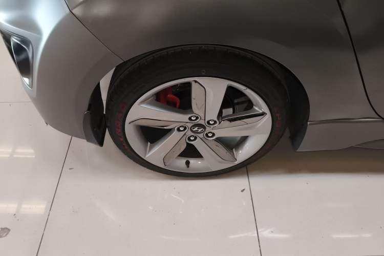 Used Hyundai Veloster 2012 1.6L Automatic Luxury Edition Exterior 4