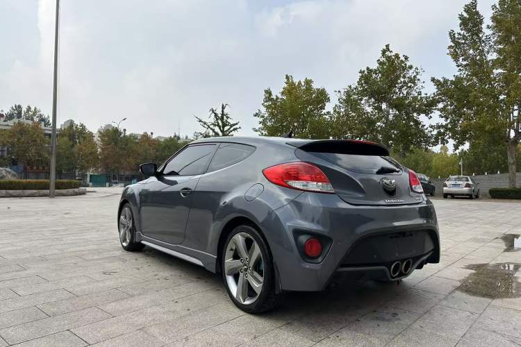 Used Hyundai Veloster 2012 1.6T Automatic Luxury Edition Exterior 4