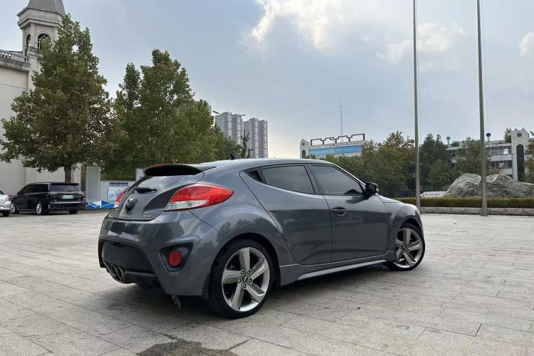 Used Hyundai Veloster 2012 1.6T Automatic Luxury Edition Exterior 5