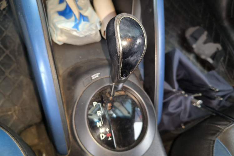 Used Hyundai Veloster 2012 1.6T Automatic Flagship Edition Gear Lever