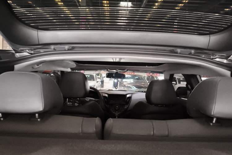 Used Hyundai Veloster 2012 1.6L Automatic Luxury Edition Headliner