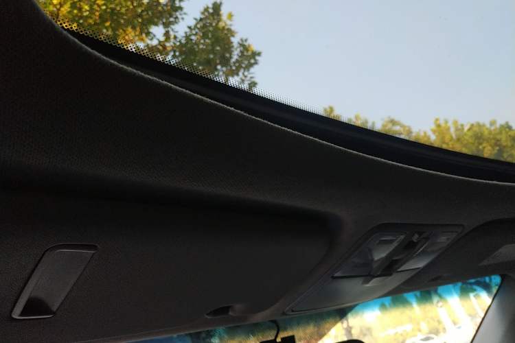 Used Hyundai Veloster 2012 1.6T Automatic Luxury Edition Headliner
