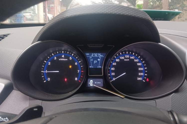 Used Hyundai Veloster 2012 1.6T Automatic Luxury Edition Instrument Cluster