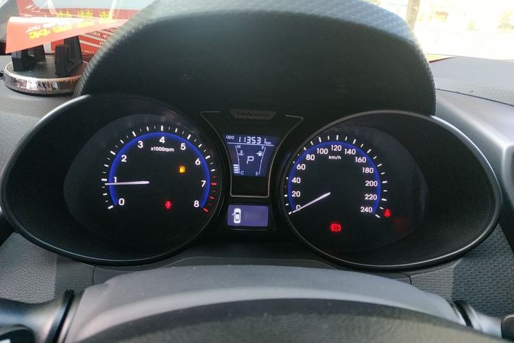 Used Hyundai Veloster 2012 1.6T Automatic Luxury Edition Instrument Cluster
