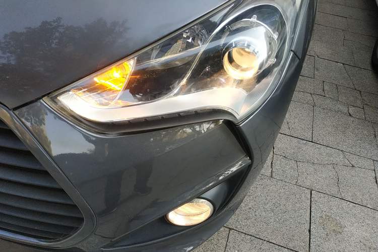 Used Hyundai Veloster 2012 1.6T Automatic Luxury Edition Left Front Headlight