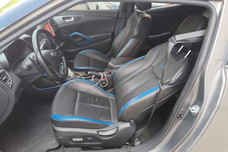 Used Hyundai Veloster 2012 1.6T Automatic Luxury Edition Left Front Seat