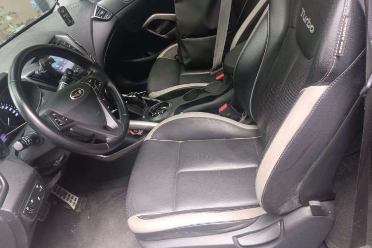 Used Hyundai Veloster 2012 1.6T Automatic Luxury Edition Left Front Seat
