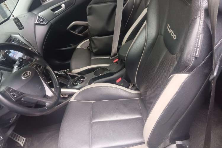 Used Hyundai Veloster 2012 1.6T Automatic Luxury Edition Left Rear Seat
