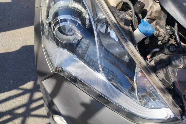 Used Hyundai Veloster 2012 1.6T Automatic Luxury Edition Right Front Headlight