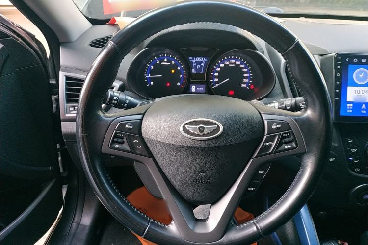 Used Hyundai Veloster 2012 1.6T Automatic Luxury Edition Steering Wheel