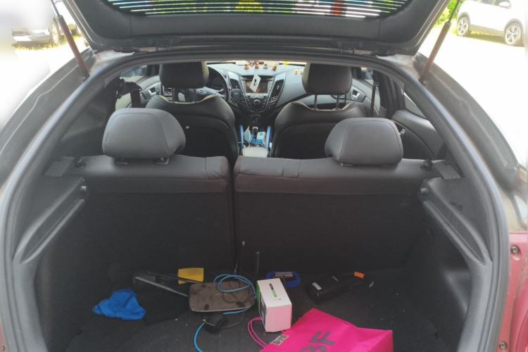 Used Hyundai Veloster 2012 1.6T Automatic Luxury Edition Trunk