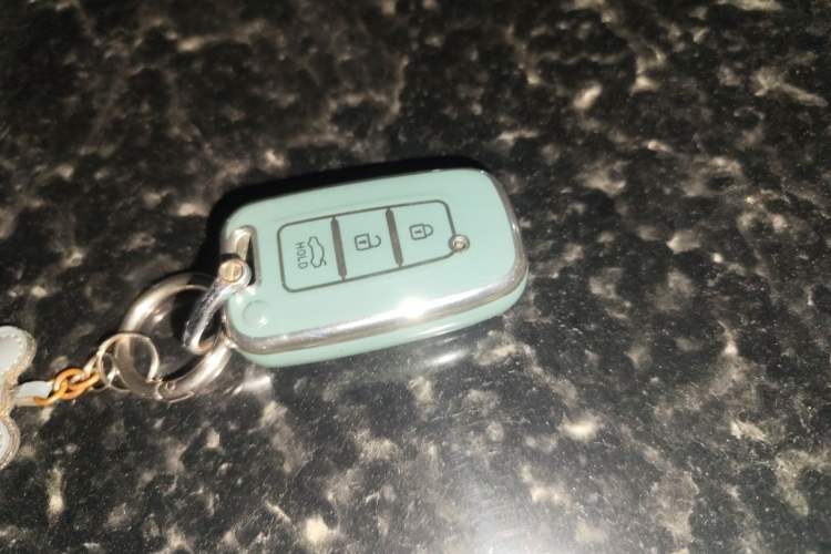Used Hyundai Veloster 2012 1.6T Automatic Luxury Edition Vehicle Key