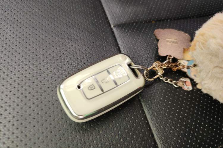Used Hyundai Veloster 2012 1.6T Automatic Luxury Edition Vehicle Key