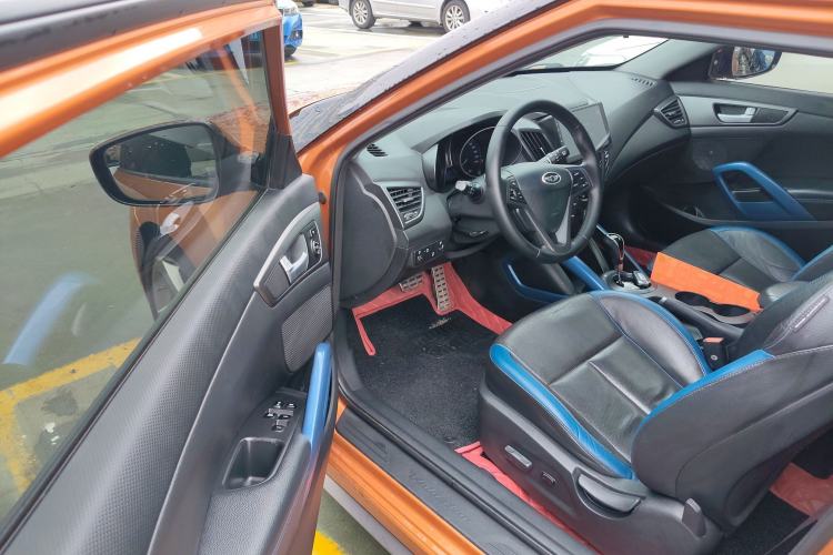 Used Hyundai Veloster 2012 1.6T Automatic Luxury Edition Driver Seat