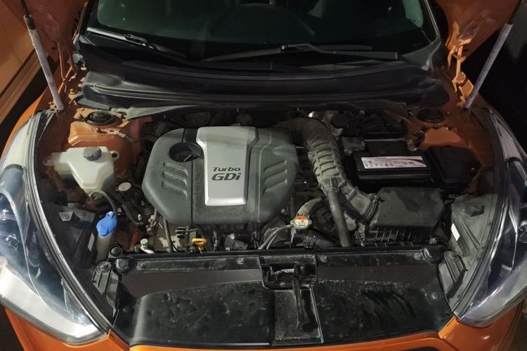 Used Hyundai Veloster 2012 1.6T Automatic Flagship Edition Engine Bay