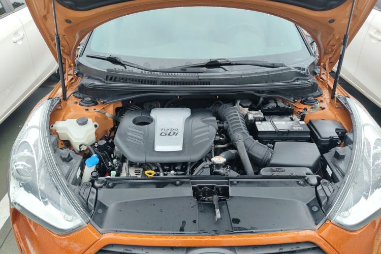 Used Hyundai Veloster 2012 1.6T Automatic Luxury Edition Engine Bay