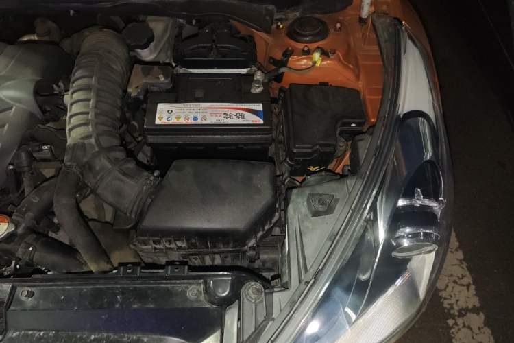 Used Hyundai Veloster 2012 1.6T Automatic Flagship Edition Engine Bay Left