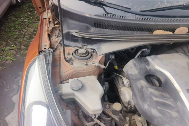 Used Hyundai Veloster 2012 1.6T Automatic Luxury Edition Engine Bay Right