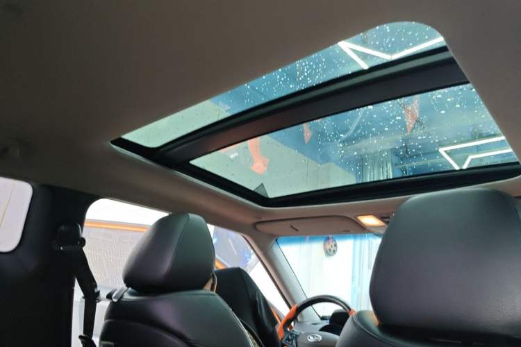 Used Hyundai Veloster 2012 1.6T Automatic Flagship Edition Headliner