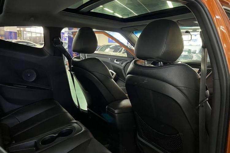 Used Hyundai Veloster 2012 1.6T Automatic Luxury Edition Interior 4