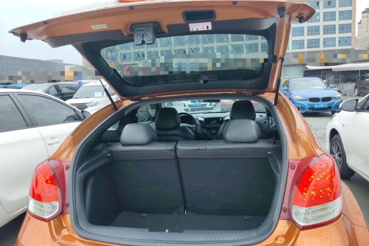 Used Hyundai Veloster 2012 1.6T Automatic Luxury Edition Trunk