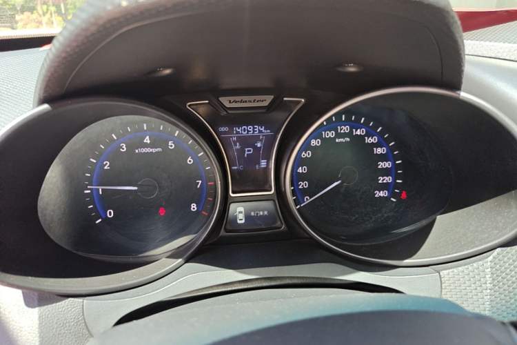 Used Hyundai Veloster 2012 1.6T Automatic Luxury Edition Instrument Cluster