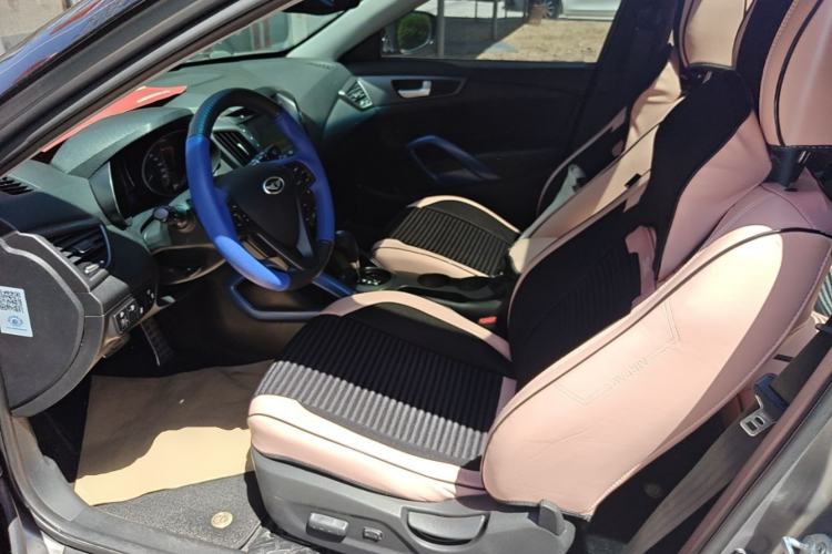 Used Hyundai Veloster 2012 1.6T Automatic Luxury Edition Left Front Seat