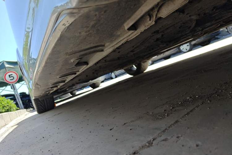 Used Hyundai Veloster 2012 1.6T Automatic Luxury Edition Right Side Sill
