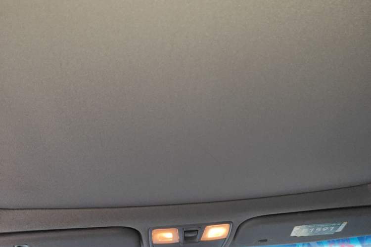 Used Hyundai Veloster 2012 1.6T Automatic Luxury Edition Headliner