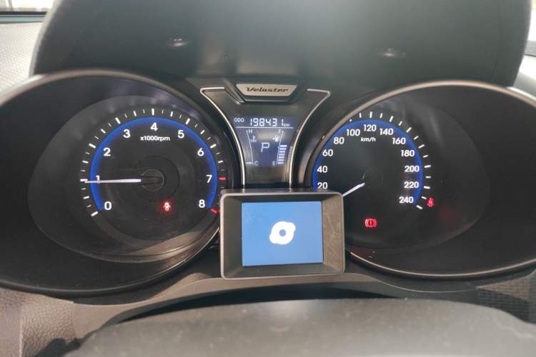 Used Hyundai Veloster 2012 1.6T Automatic Luxury Edition Instrument Cluster