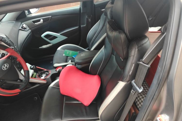 Used Hyundai Veloster 2012 1.6T Automatic Luxury Edition Left Front Seat