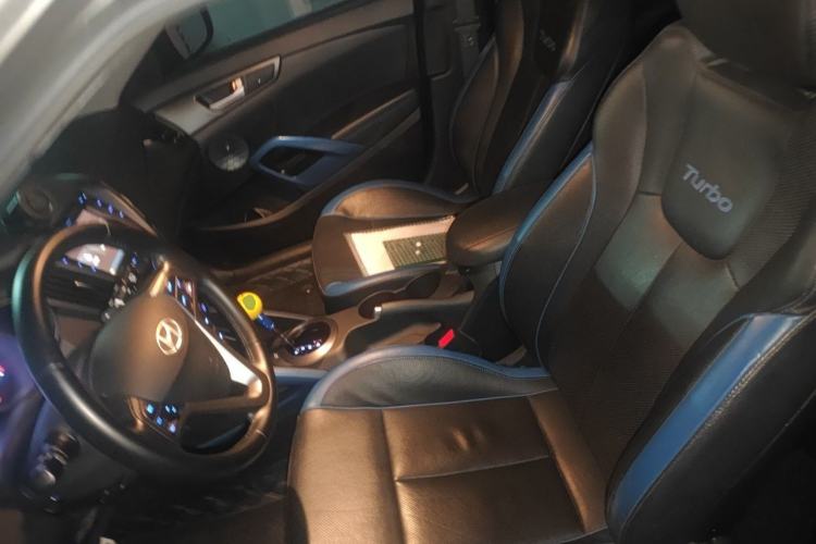 Used Hyundai Veloster 2012 1.6T Automatic Luxury Edition Left Front Seat