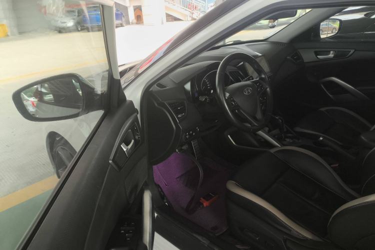 Used Hyundai Veloster 2012 1.6T Automatic Luxury Edition Driver Seat