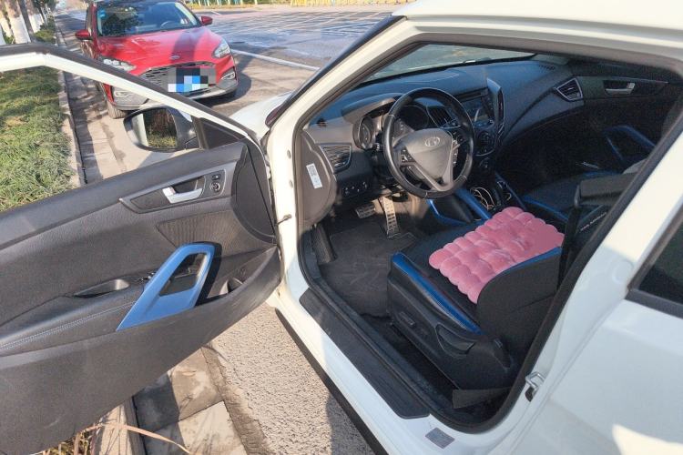 Used Hyundai Veloster 2012 1.6T Automatic Luxury Edition Driver Seat