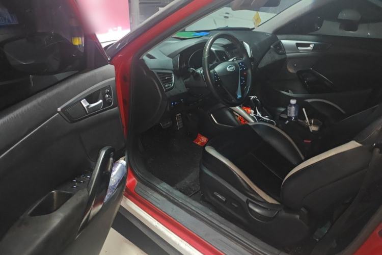Used Hyundai Veloster 2012 1.6T Automatic Luxury Edition Driver Seat