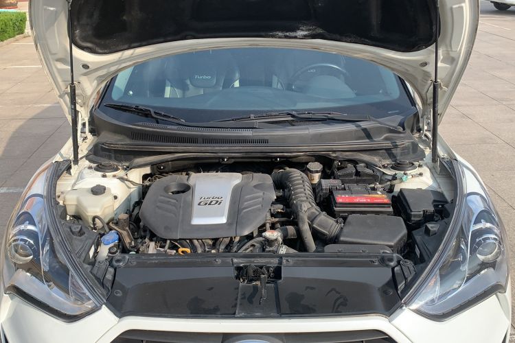 Used Hyundai Veloster 2012 1.6T Automatic Luxury Edition Engine Bay