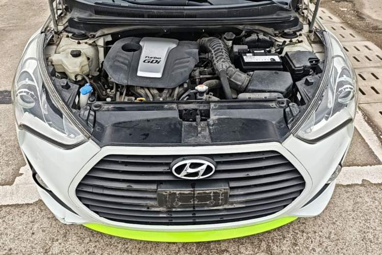 Used Hyundai Veloster 2012 1.6T Automatic Luxury Edition Engine Bay