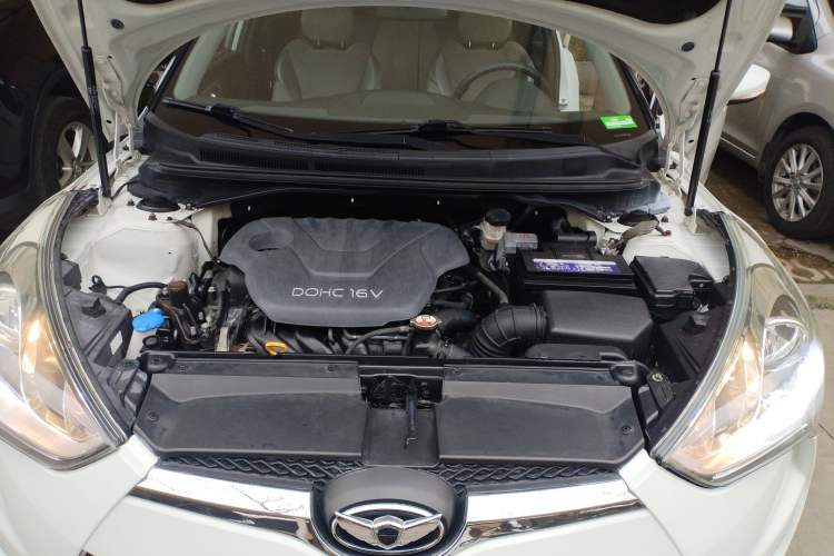 Used Hyundai Veloster 2012 1.6L Automatic Luxury Edition Engine Bay