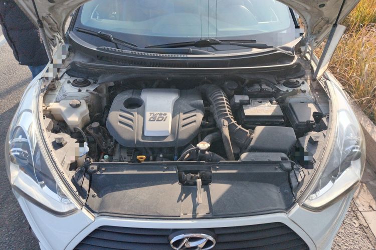 Used Hyundai Veloster 2012 1.6T Automatic Luxury Edition Engine Bay