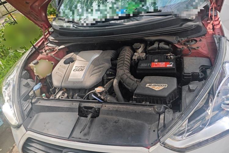 Used Hyundai Veloster 2012 1.6T Automatic Luxury Edition Engine Bay